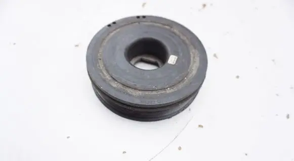 Nissan X-Trail T31 Crankshaft pulley 8200361247