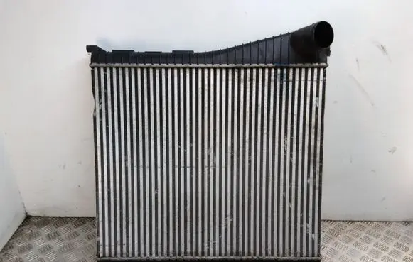 Land Rover Discovery 4 - LR4 Intercooler radiator AH329L440AB AH328T000CJ