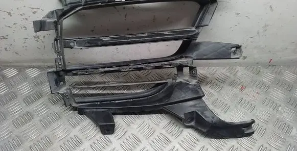 Porsche Macan (95B) Front bumper lower grill 95B807682