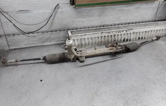 Mitsubishi Grandis Steering rack
