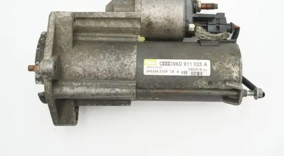 Audi A4 S4 B7 8E 8H Starter motor 06D911023A