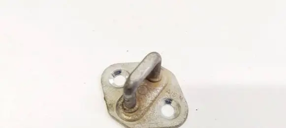 Toyota Avensis T220 Front door lock loop/hook striker 