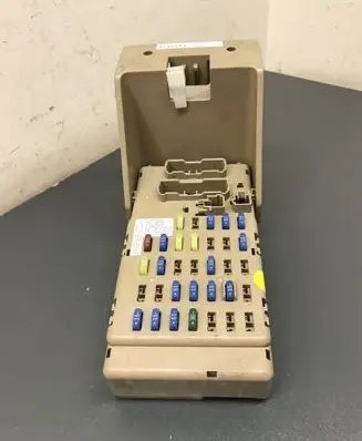 Subaru Legacy Fuse module