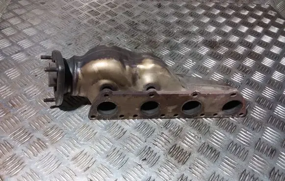 Audi A8 S8 D3 4E Exhaust manifold 077253034AB