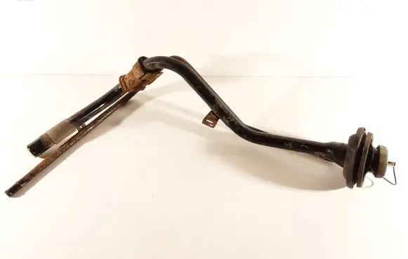 Mazda 3 I Fuel tank filler neck pipe 