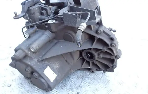 Manual 6 speed gearbox