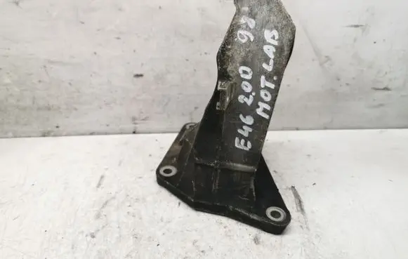 BMW 3 E46 Engine mounting bracket 6754185