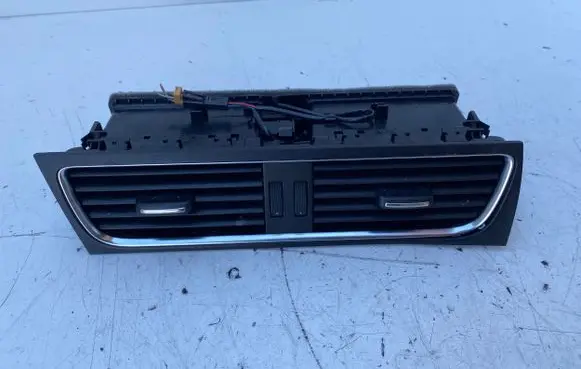 Audi A4 S4 B8 8K Dash center air vent grill 8T1820951C