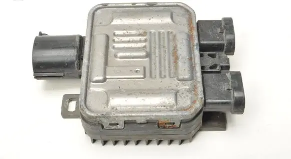 Volvo S60 Coolant fan relay 940009402