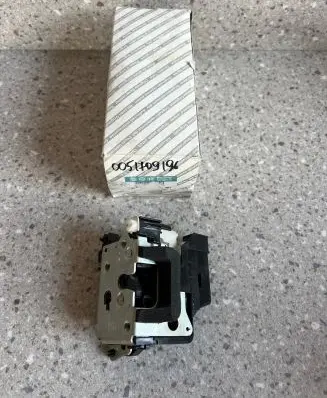 Fiat Doblo Sliding door lock 0051709196