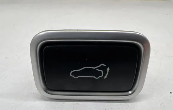 KIA Stinger Tailgate/boot open switch button 96740J5100