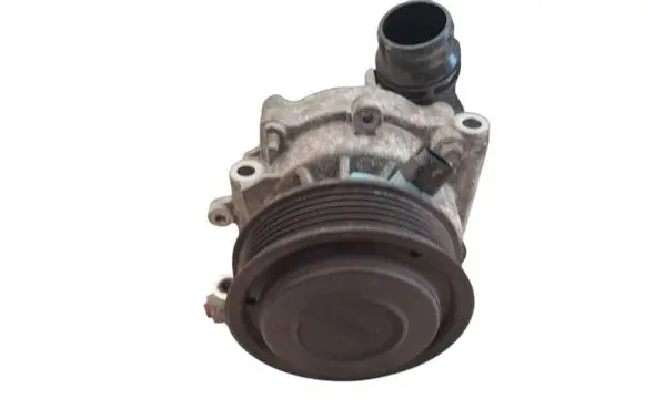 Opel Insignia A Water pump 55490715