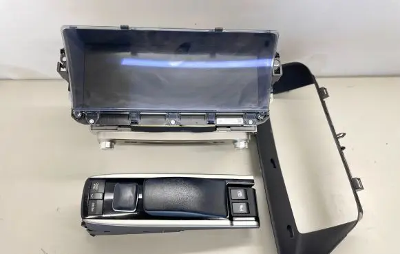 Lexus GS 250 350 300H 450H Radio/CD/DVD/GPS head unit 8329030010 4688000018 8613030101