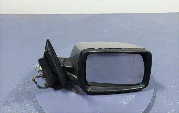 BMW X3 E83 Front door electric wing mirror