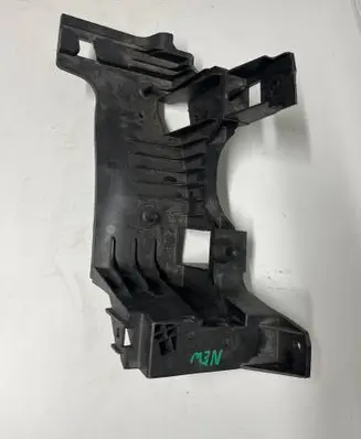 Ram 1500 DT Air filter cleaner box bracket assembly 68290868AB 72143984 68290868