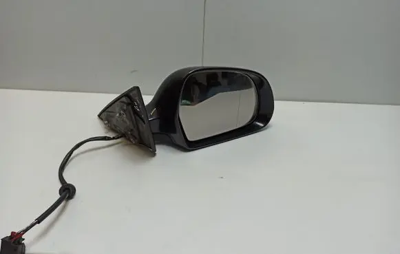 Audi A5 8T 8F Front door electric wing mirror 
