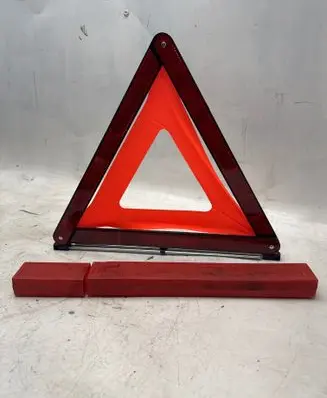 Toyota Corolla Verso AR10 Emergency warning sign 27R033974