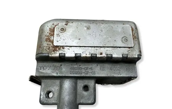 Toyota Corolla Verso AR10 Steering wheel lock 450200F1 899980F01