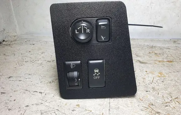 Nissan Qashqai Wing mirror switch 68485JD900