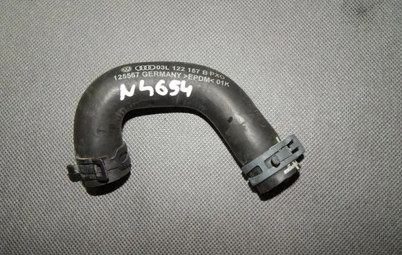 Audi Q5 SQ5 Engine coolant pipe/hose 03L122157B