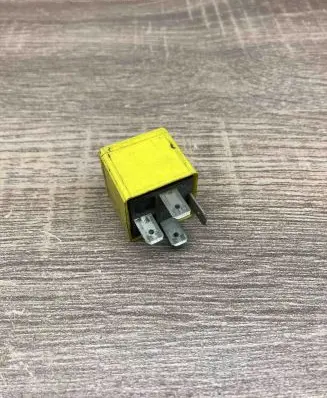 Ford Escort Other relay 81AG14N089CA V23134K6X38 77180