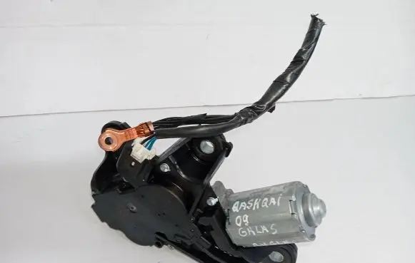 Nissan Qashqai+2 Rear window wiper motor 0390201820 28710JD000