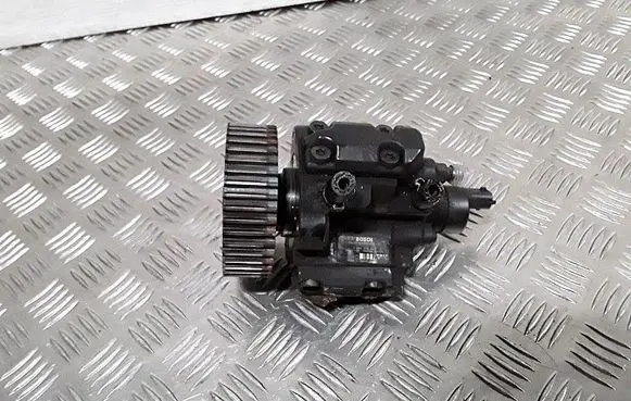 Fuel injection high pressure pump