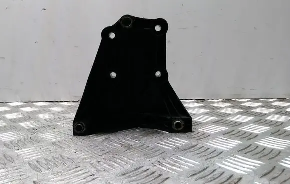 BMW 5 E60 E61 A/C compressor mount bracket 7792202 6455779220203