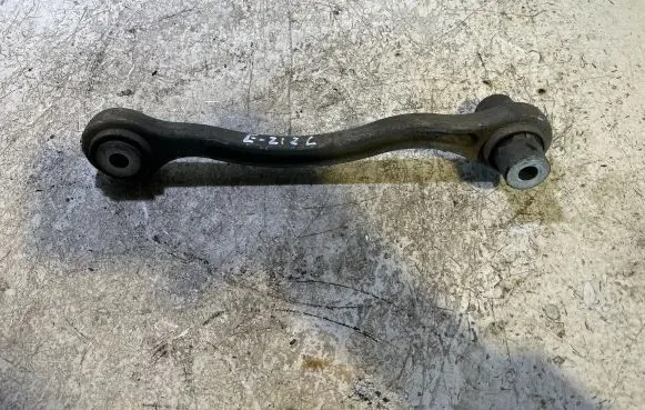 Mercedes-Benz E W212 Rear control arm