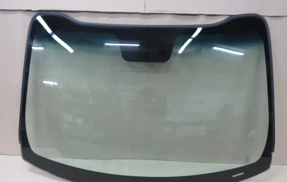 KIA Sportage Front windscreen/windshield window 
