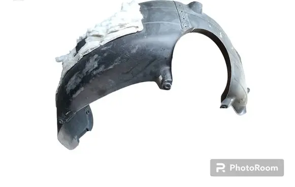 Rear arch fender liner splash guards