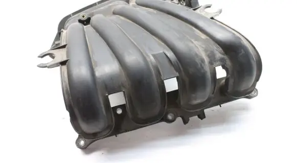 Nissan Note (E12) Intake manifold