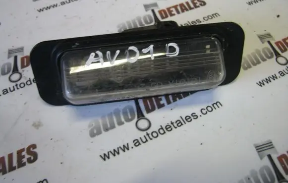 Toyota Avensis T220 Number plate light