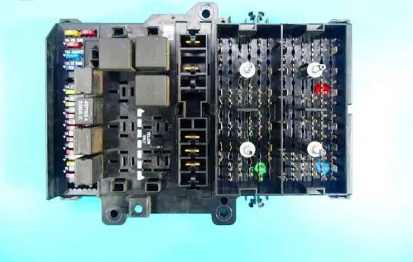 Chrysler Voyager Central body control module P04707995AF IMPRK1164113