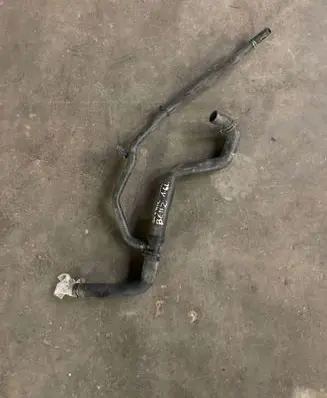 Engine coolant pipe/hose