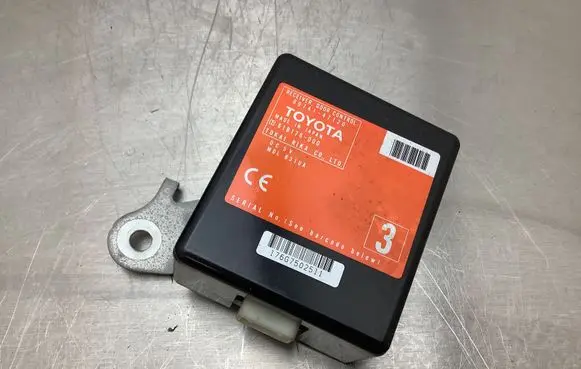Toyota Prius (XW20) Door control unit/module 8974147120 61B176000 176G7502511