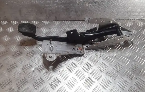 Mazda 3 II Brake pedal M2BBM2