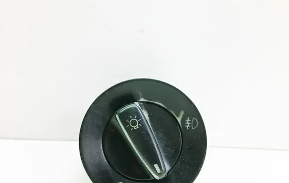 Volkswagen PASSAT B5.5 Light switch 1C0941531 04052030