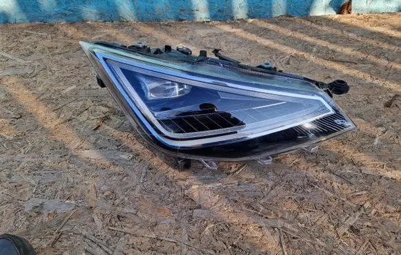 Seat Arona Headlight/headlamp