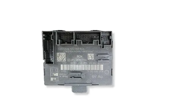 Skoda Superb B8 (3V) Door control unit/module 5Q0959592E 5Q0959592B