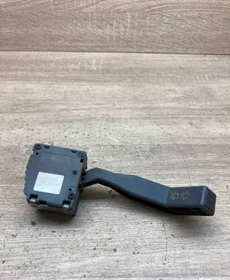 Renault 19 Wiper control stalk 7700781670 61570004