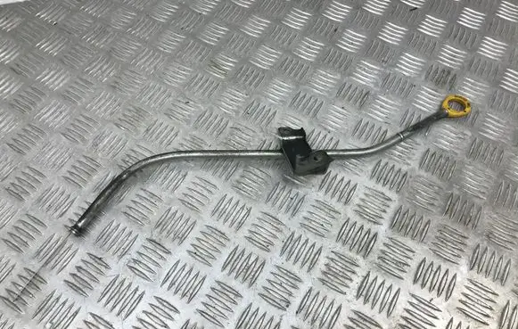 Toyota Prius (XW30) Oil level dip stick 