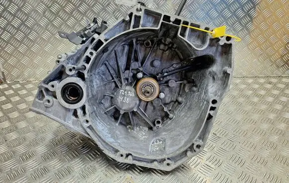 Nissan Townstar Manual 6 speed gearbox S27725188 TL4368