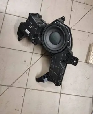 Hyundai Kona I Subwoofer speaker 96380J9000 K101223 00000