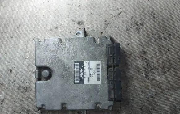 Renault Espace - Grand espace IV Engine control unit/module 8200453261 2758003850 8973804220
