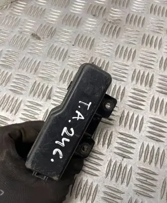 Toyota Avensis T250 Fuse box set 8386p1