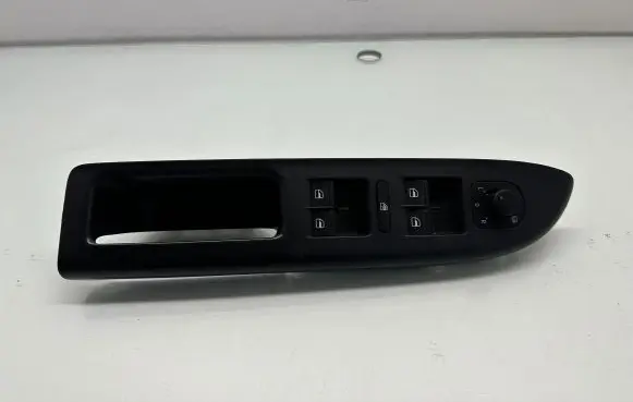 Volkswagen Golf Plus Electric window control switch 5M1867371C
