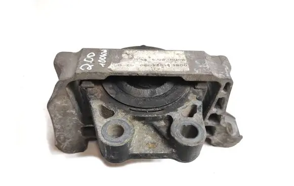 Volvo S40 Engine mount bracket 3M516F012