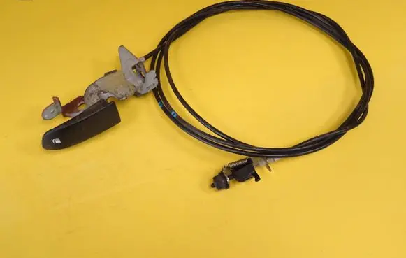 Mazda Premacy Fuel cap flap release cable 