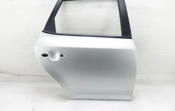KIA Ceed Rear door 